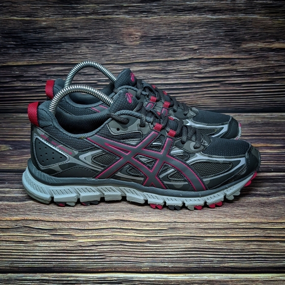 pink trail running shoes